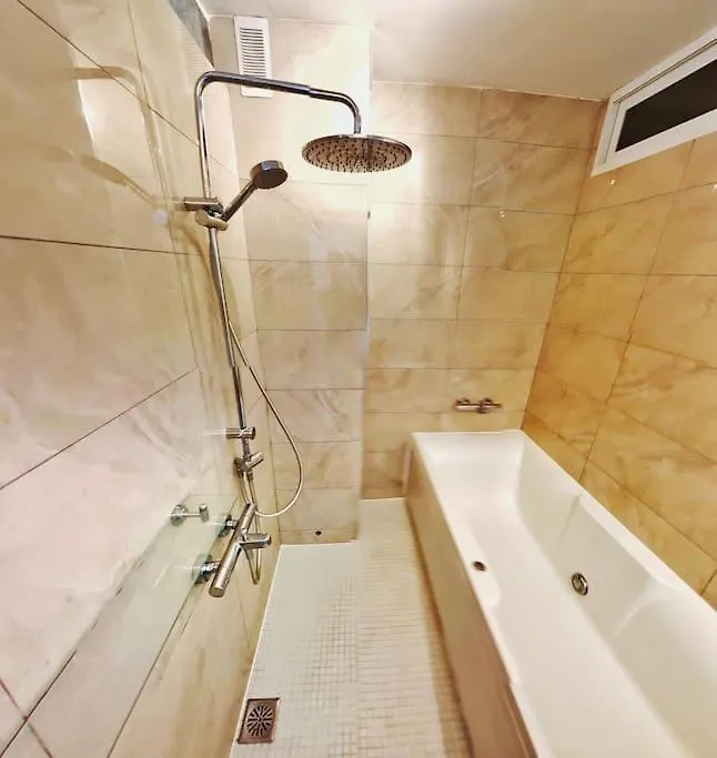 Apartamento De Lujo Con Amplia Vista Al Mar. - Benalmádena 0*,  Spanyolország