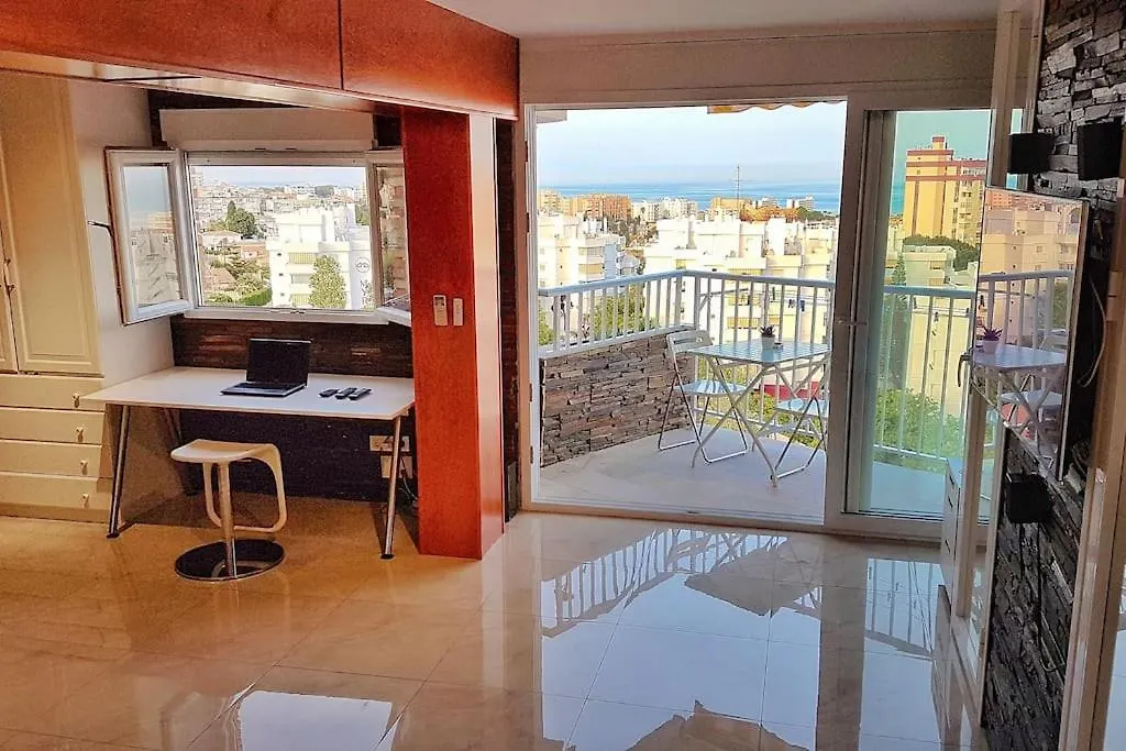 Apartamento De Lujo Con Amplia Vista Al Mar. - Benalmádena Apartman