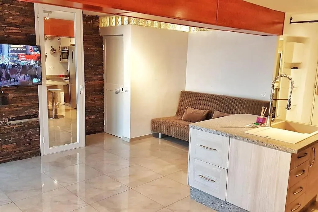 Apartamento De Lujo Con Amplia Vista Al Mar. - Benalmádena